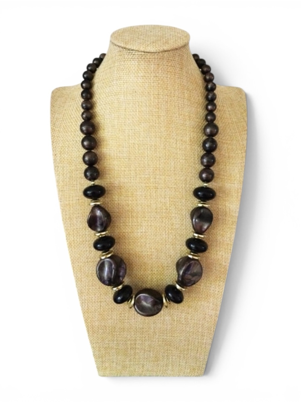 Vintage Marbled Resin Statement Necklace – Chunky Beads & Gold‑Tone Accents - Picture 4 of 12